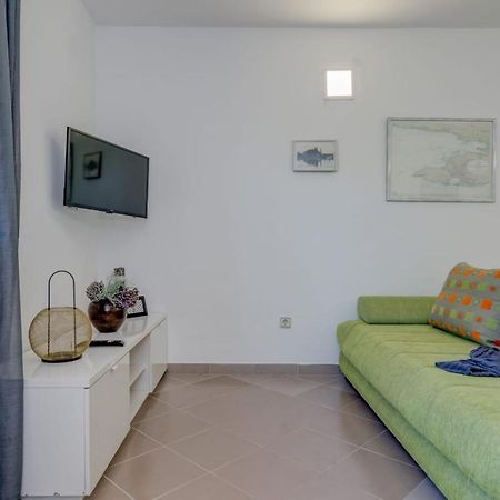 Holiday Home Kalinic 斯拉汀 外观 照片