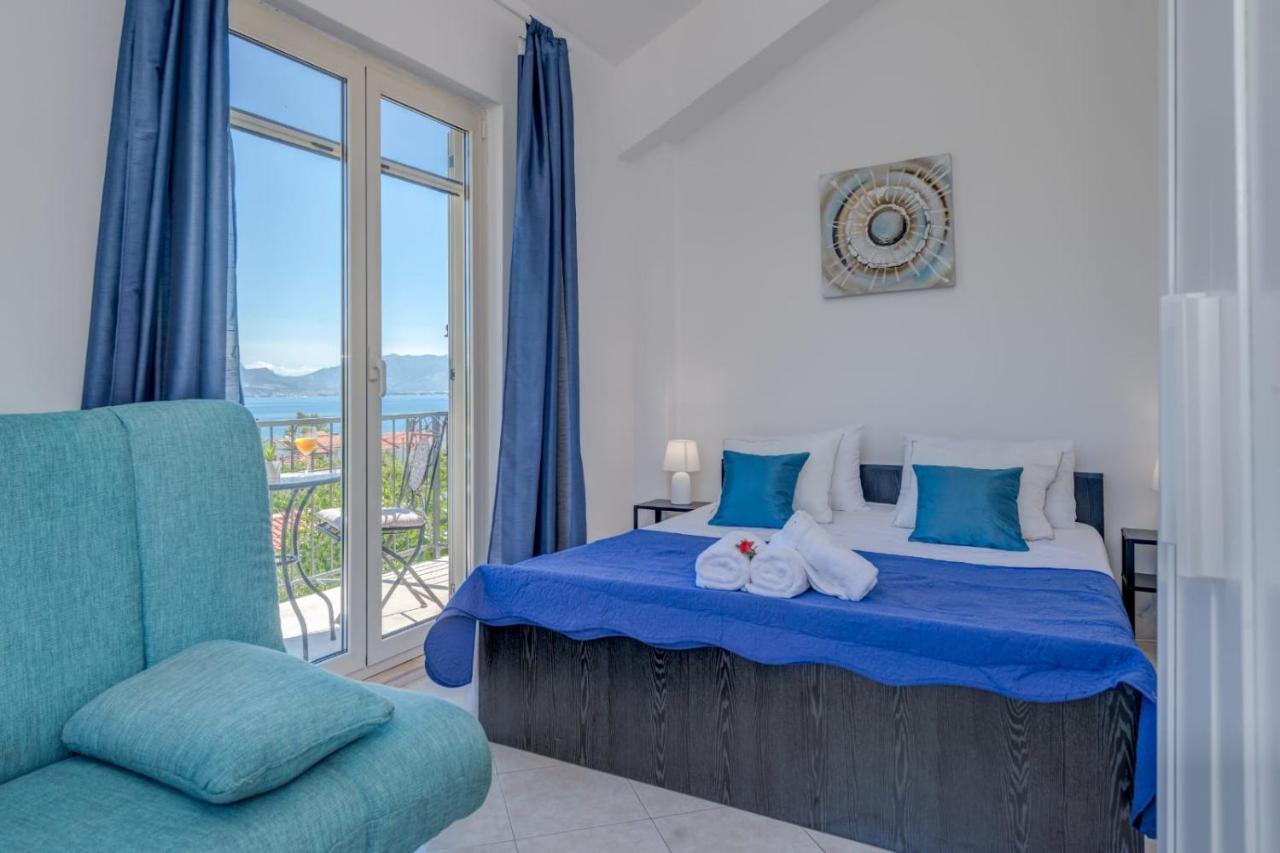 Holiday Home Kalinic 斯拉汀 外观 照片