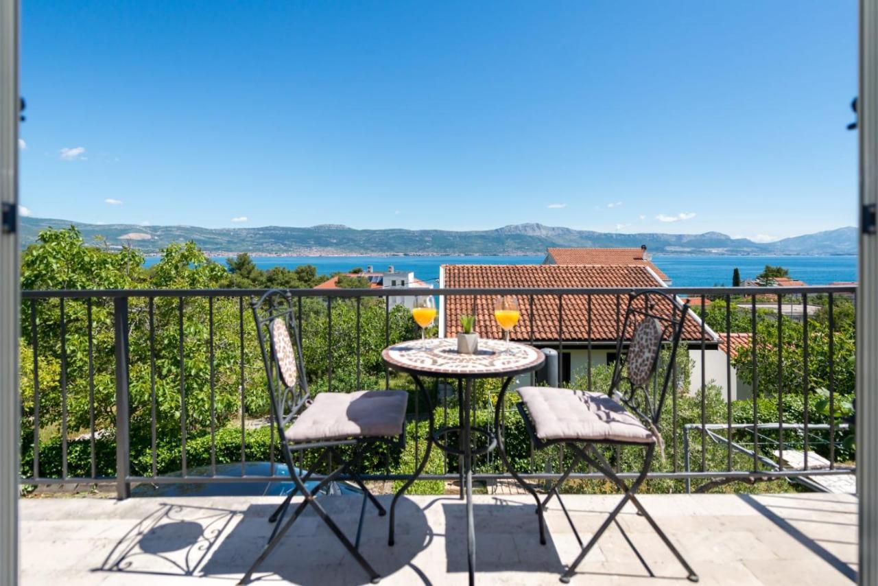 Holiday Home Kalinic 斯拉汀 外观 照片