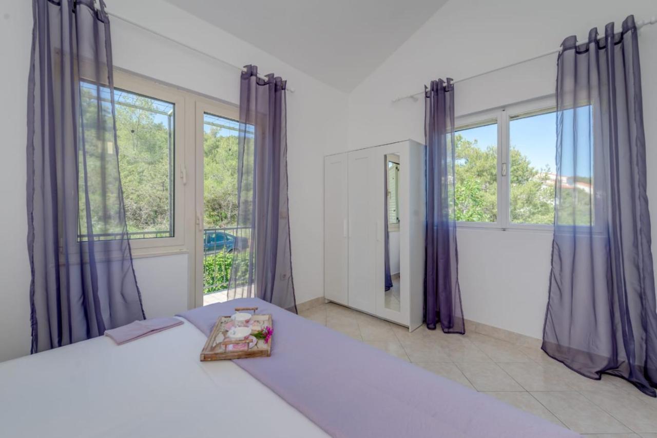 Holiday Home Kalinic 斯拉汀 外观 照片