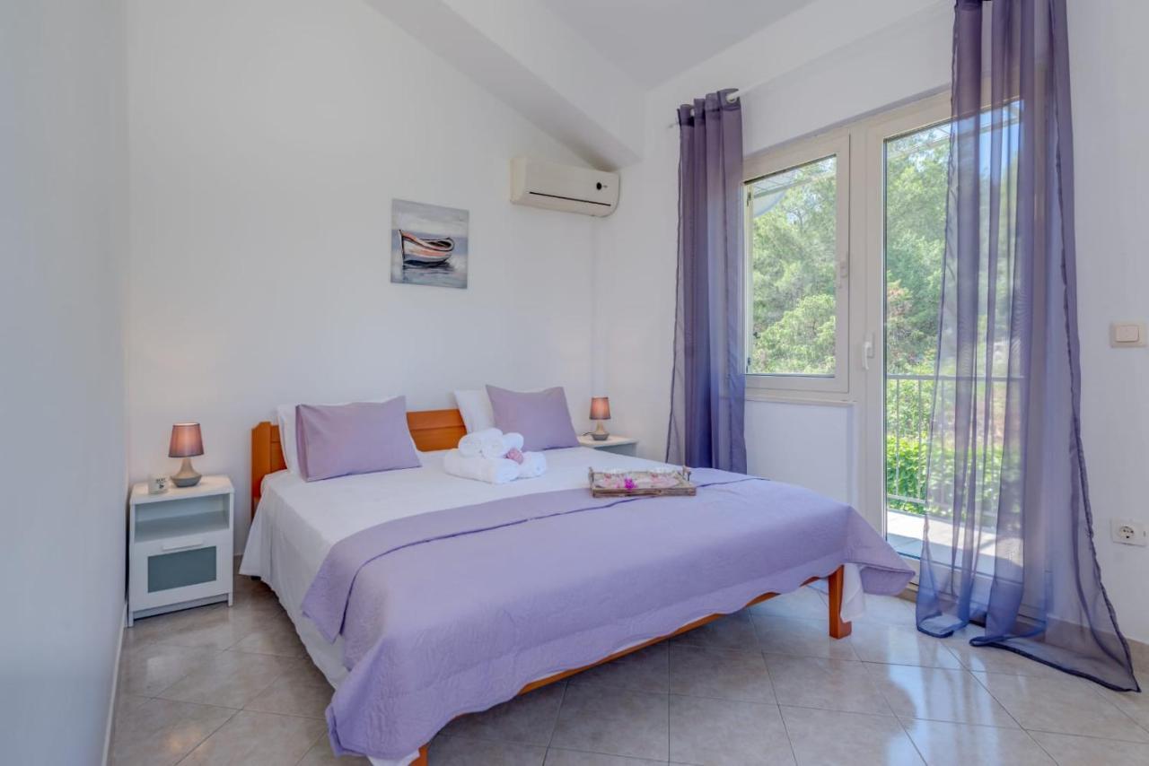 Holiday Home Kalinic 斯拉汀 外观 照片